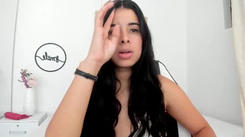 Emma Castillo online show from 02.14.25