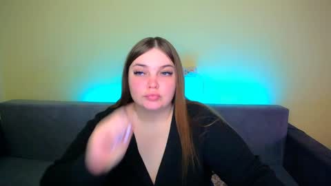 Snapshot of emma_dorn chatting on 02.01.25 Eva online show from 02.01.25
