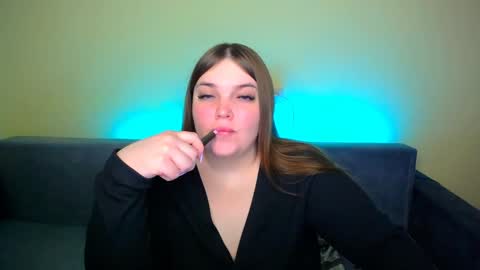 Snapshot of emma_dorn chatting on 02.02.25 Eva online show from 02.02.25