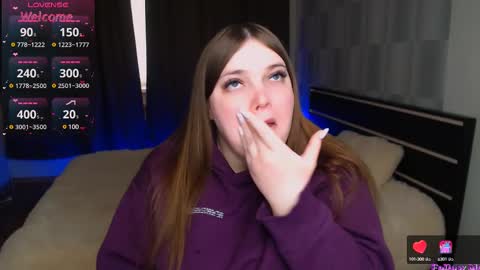 Snapshot of emma_dorn chatting on 02.16.25 Eva online show from 02.16.25