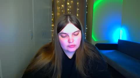 Snapshot of emma_dorn chatting on 11.09.25 Eva online show from 11.09.25