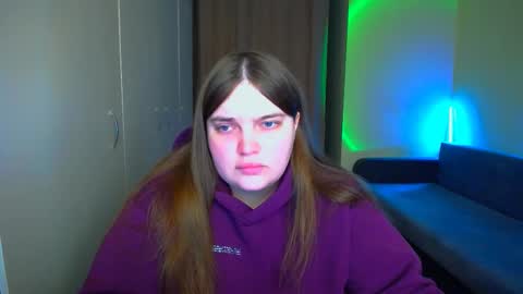 Snapshot of emma_dorn chatting on 11.16.25 Eva online show from 11.16.25