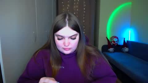 Snapshot of emma_dorn chatting on 12.15.25 Eva online show from 12.15.25