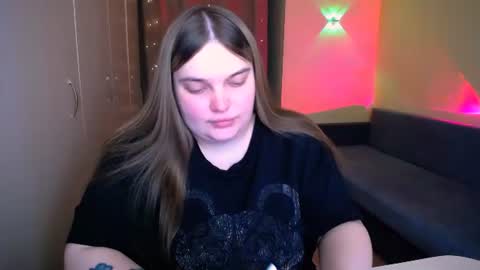 Snapshot of emma_dorn chatting on 07.18.26 Eva online show from 07.18.26