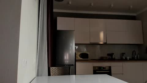 Emma online show from 02.15.25