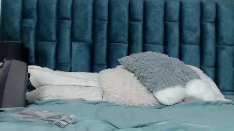 Snapshot of emma_foxi chatting on 10.29.25 Emma online show from 10.29.25