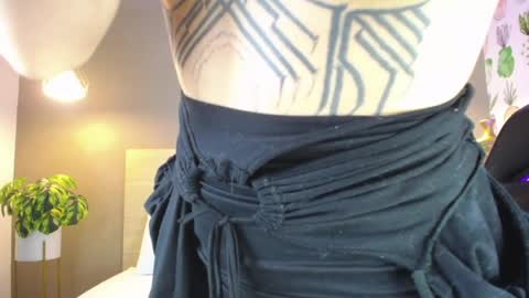 E M M A online show from 03.28.26