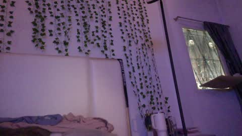 Snapshot of emma_johnson_ chatting on 10.28.25 emma_johnson_ online show from 10.28.25