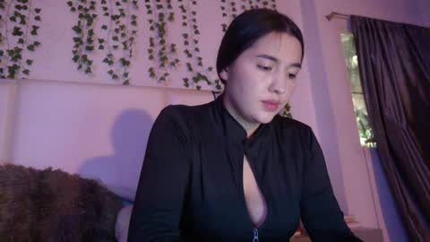 Snapshot of emma_johnson_ chatting on 11.26.25 emma_johnson_ online show from 11.26.25