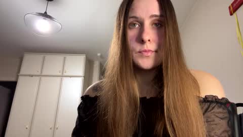 Snapshot of emma_just chatting on 01.17.25 emma_just online show from 01.17.25