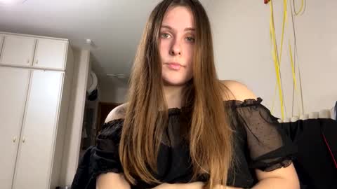 Snapshot of emma_just chatting on 01.17.25 emma_just online show from 01.17.25