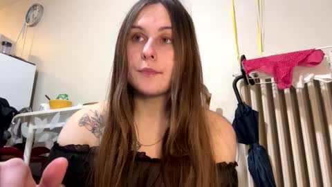 Snapshot of emma_just chatting on 02.05.25 emma_just online show from 02.05.25