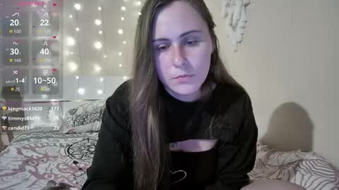 Snapshot of emma_just chatting on 09.12.25 emma_just online show from 09.12.25