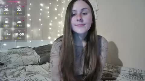Snapshot of emma_just chatting on 09.21.25 emma_just online show from 09.21.25