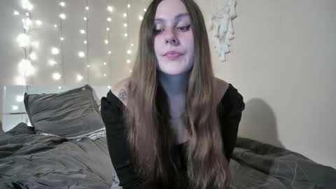 Snapshot of emma_just chatting on 09.30.25 emma_just online show from 09.30.25