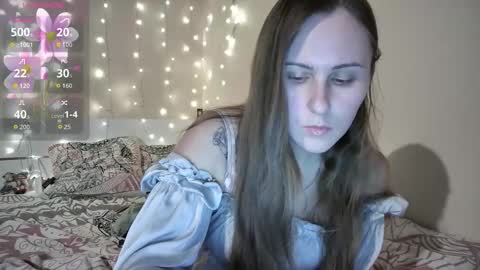 Snapshot of emma_just chatting on 10.02.25 emma_just online show from 10.02.25