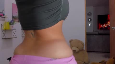 Snapshot of emma_lean chatting on 11.24.25 whises lits online show from 11.24.25