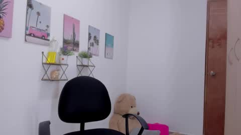 Snapshot of emma_lean chatting on 02.07.26 whises lits online show from 02.07.26