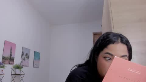 Snapshot of emma_lean chatting on 02.20.26 whises lits online show from 02.20.26