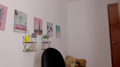 Snapshot of emma_lean chatting on 02.21.26 whises lits online show from 02.21.26