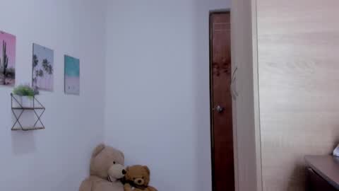 Snapshot of emma_lean chatting on 02.22.26 whises lits online show from 02.22.26