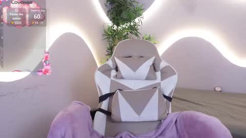 Emma online show from 11.20.25