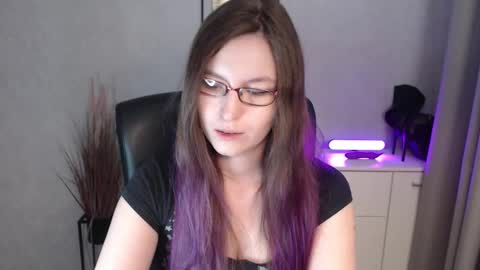 emma online show from 11.22.25