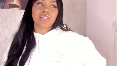 Snapshot of emma_morgann chatting on 12.09.24 Emma Morgann online show from 12.09.24