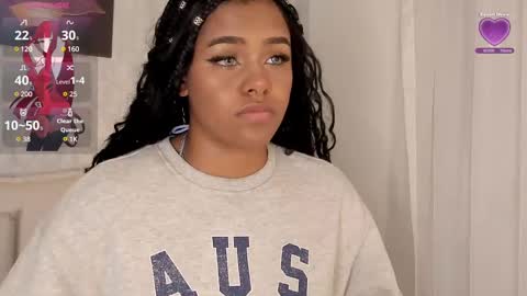 Snapshot of emma_morgann chatting on 02.11.25 Emma Morgann online show from 02.11.25