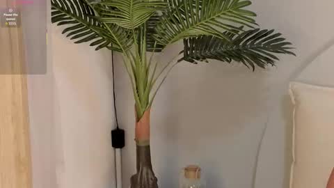 Snapshot of emma_morgann chatting on 09.24.25 Emma Morgann online show from 09.24.25