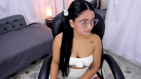 emma_morrison online show from 10.10.25