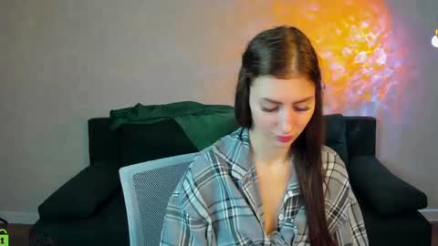 Snapshot of emma_myer chatting on 04.13.26 Emma Myer online show from 04.13.26
