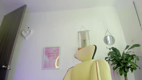 Emma online show from 04.03.26