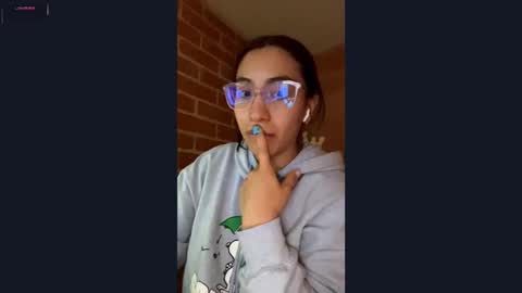 Emma Rouse Independent Model online show from 11.18.25