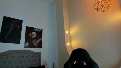 emma online show from 10.13.25