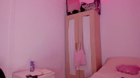 Emma   online show from 02.12.25