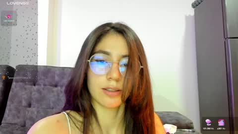 Snapshot of emma_sandovaal chatting on 12.15.24 Emma online show from 12.15.24
