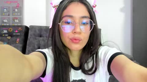 Snapshot of emma_sandovaal chatting on 01.03.25 Emma online show from 01.03.25