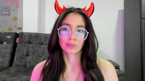 Snapshot of emma_sandovaal chatting on 02.01.25 Emma online show from 02.01.25