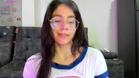 Snapshot of emma_sandovaal chatting on 02.24.25 Emma online show from 02.24.25