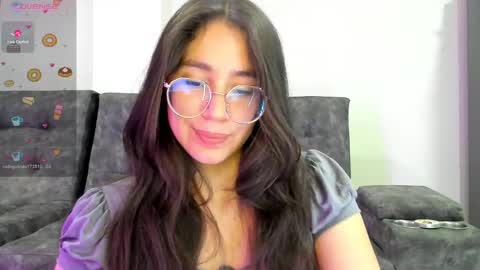 Snapshot of emma_sandovaal chatting on 02.25.25 Emma online show from 02.25.25