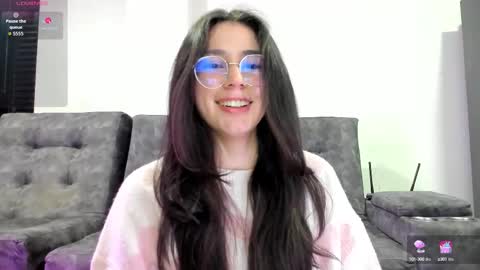 Snapshot of emma_sandovaal chatting on 09.26.25 Emma online show from 09.26.25