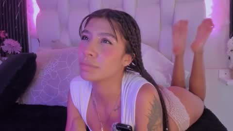 emmaa00_ online show from 03.28.26