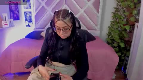 Snapshot of emmaaa69 chatting on 12.17.25 emmaaa69 online show from 12.17.25