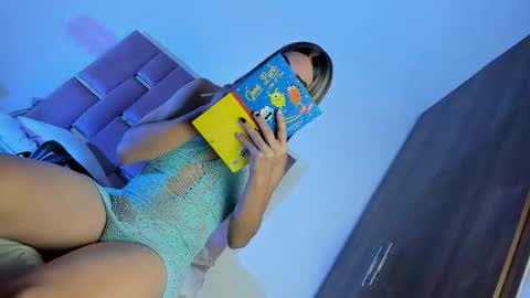 emmabrown10 online show from 11.24.25