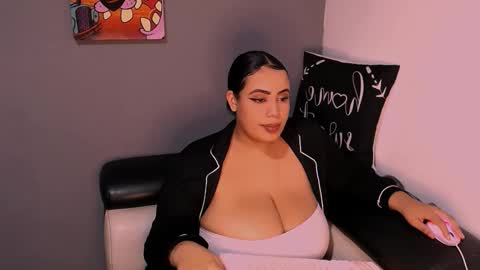 emmacamille2 online show from 11.28.25