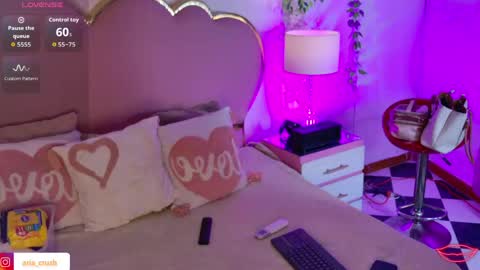 Snapshot of emmacrush chatting on 05.30.26 Welcome Im yosein Your love is my passion activate it with your tips and enjoy with me online show from 05.30.26