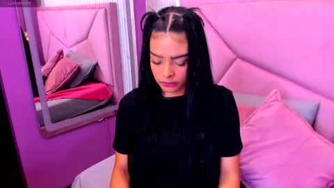 emmaebony_ online show from 11.15.25