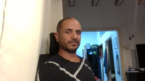 Ariel online show from 11.06.25