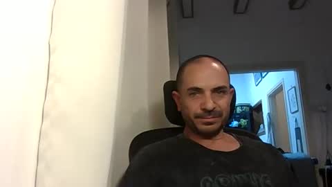 Ariel online show from 12.04.25